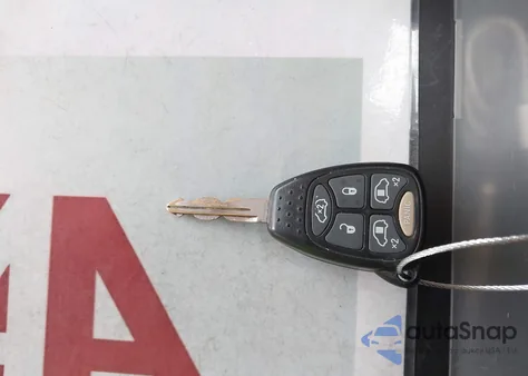 2007 Dodge Grand Caravan Sxt из США, поврежденный, VIN 2D4GP44LX7R131994